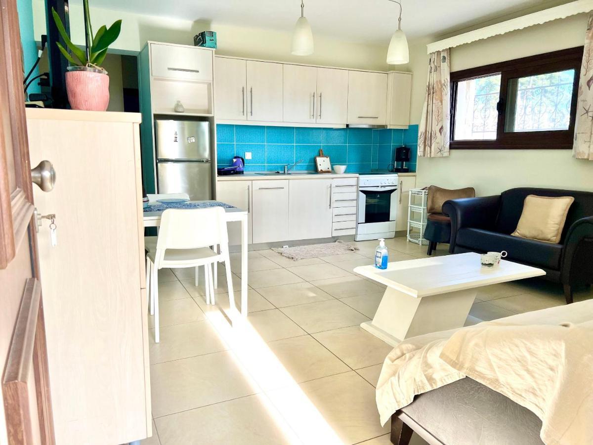 Sermilie Beach Houses Pszakúdia Kültér fotó